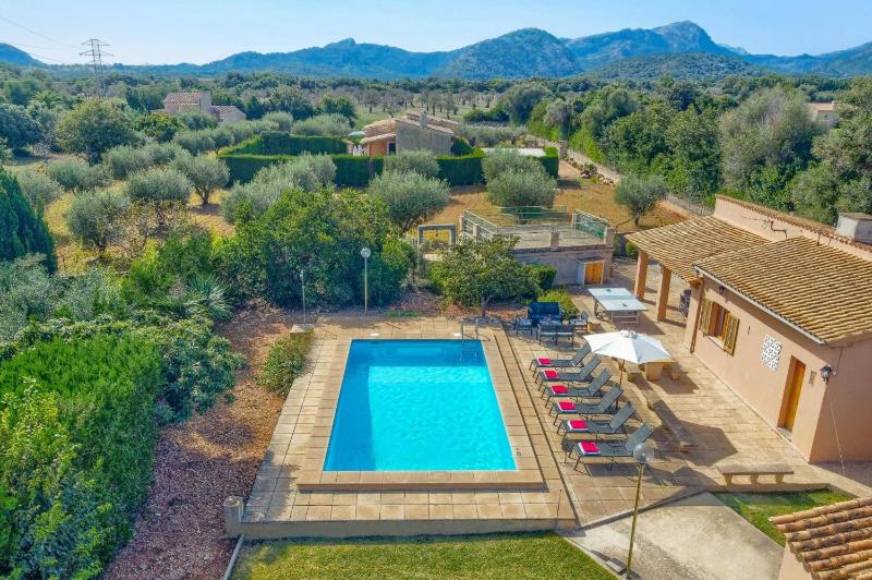 Villa Andreu by Villa Plus - image 2