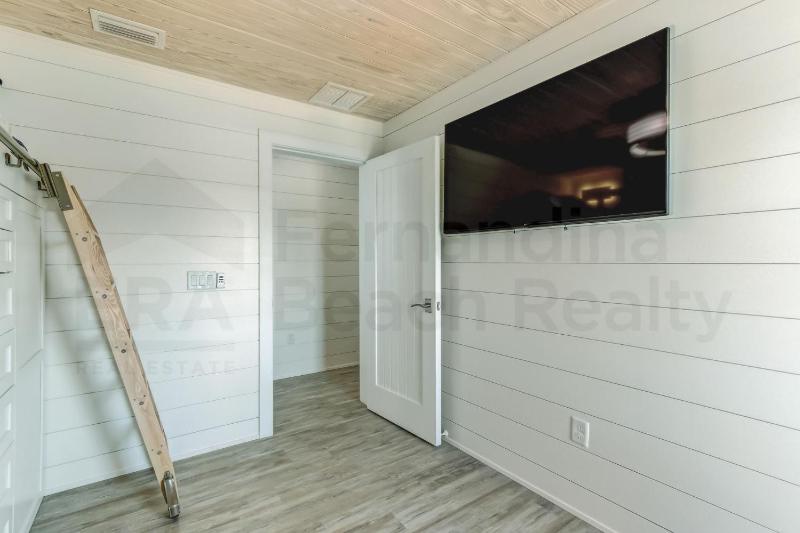 226 S Fletcher Ave 3rd Floor - image 29