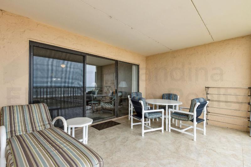 Ocean view from the master bedroom and living room with a spacious balcony - image 7