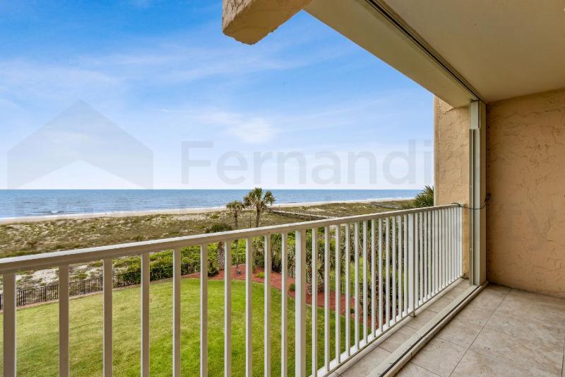 Ocean view from the master bedroom and living room with a spacious balcony - image 43