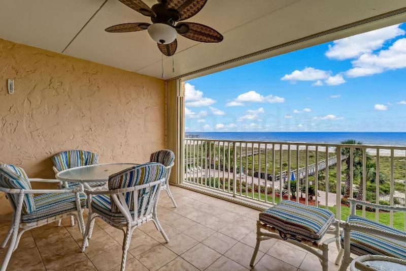 Ocean view from the master bedroom and living room with a spacious balcony 303 Atlantis - image 6