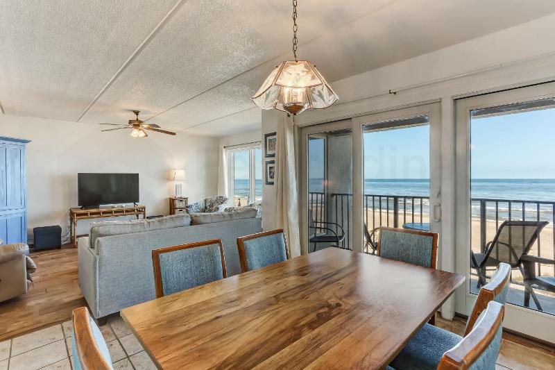 2 Bed/2 Bath 4th floor Oceanfront condo sleeps 6. Oceanfront deck and pool. - image 11