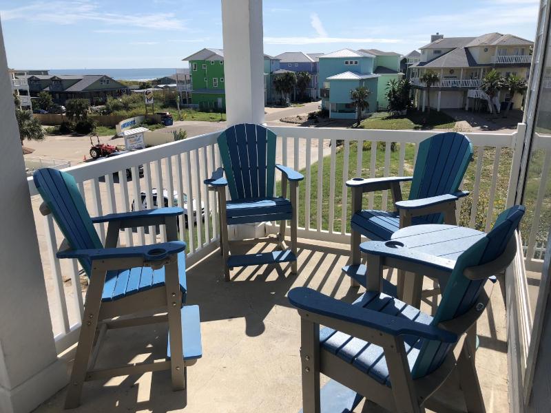 Beachgate Condo Suites and Hotel 322 condo - image 4