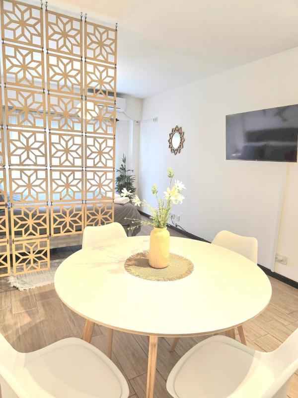 Encantador loft VIP con patio a 400m Bv Oroño - image 7
