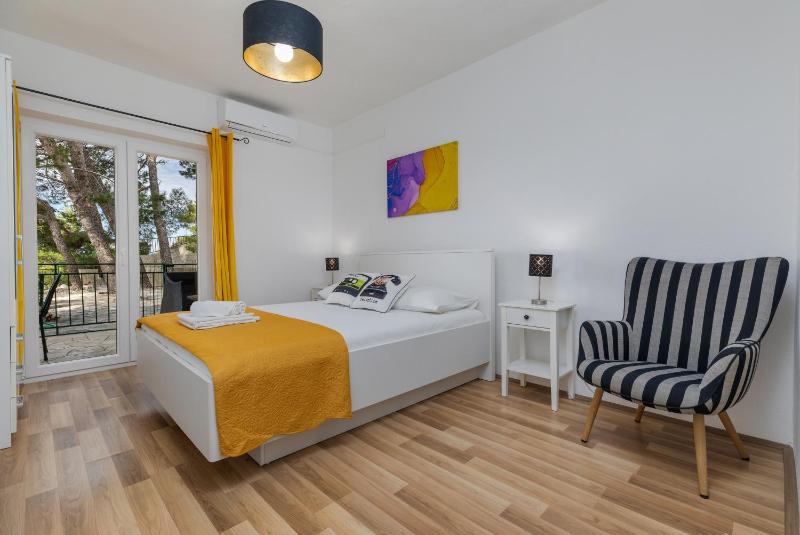 Apartments by the sea Brela Makarska - 2713 - image 14