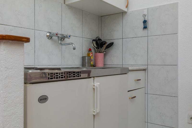Apartments by the sea Brela Makarska - 2713 - image 31