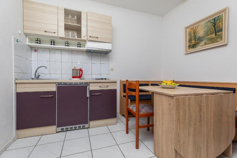 Apartments and rooms by the sea Brela Makarska - 24416 - image 34