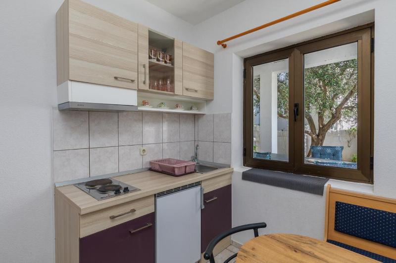 Apartments and rooms by the sea Brela Makarska - 24416 - image 39