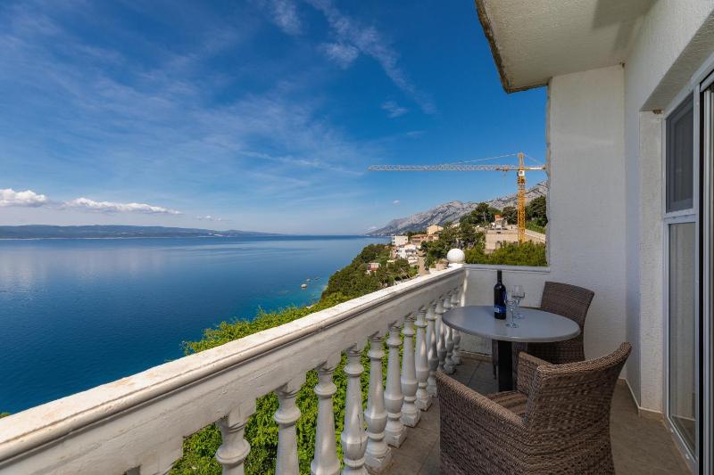 Apartments and rooms by the sea Brela Makarska - 24416 - image 42