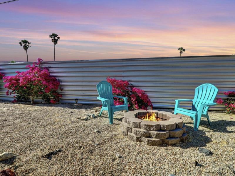 Dive into Desert Wonderland Pool Spa Fire Pit - image 36