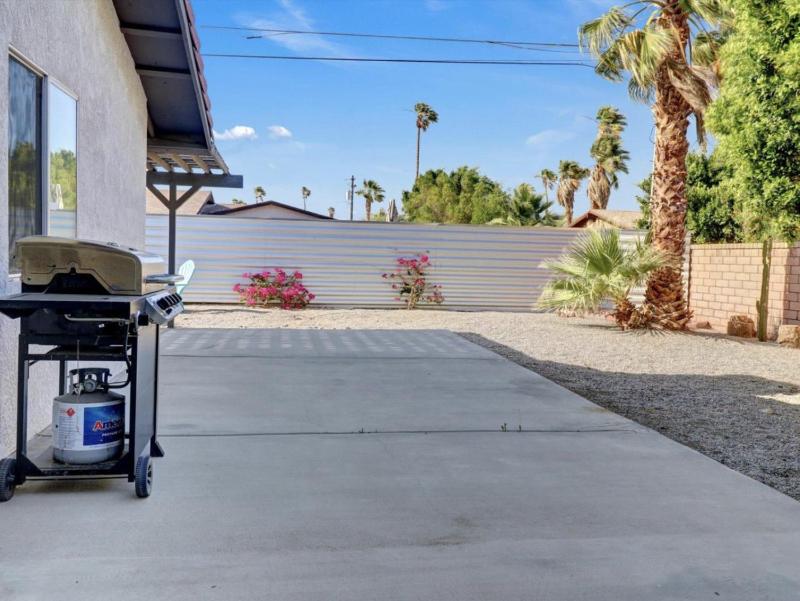 Dive into Desert Wonderland Pool Spa Fire Pit - image 28