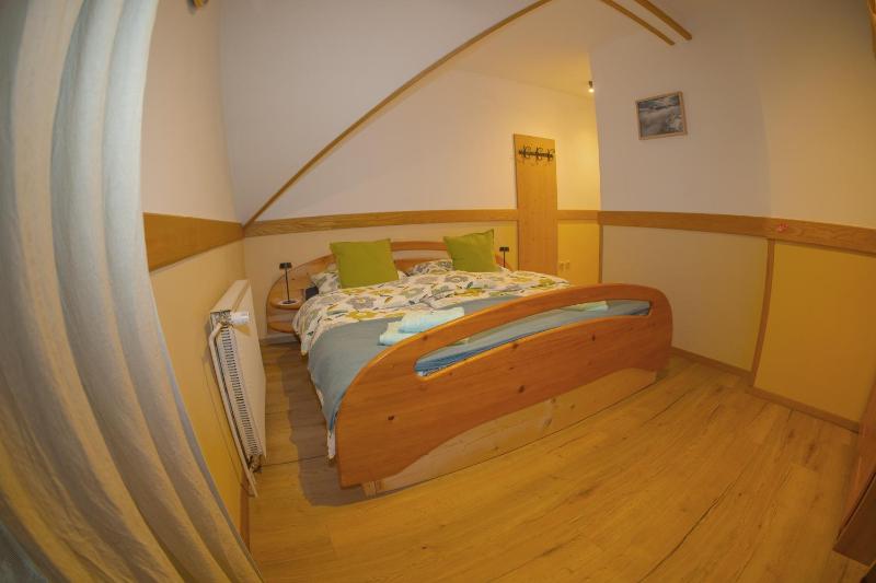 Double Room image 3