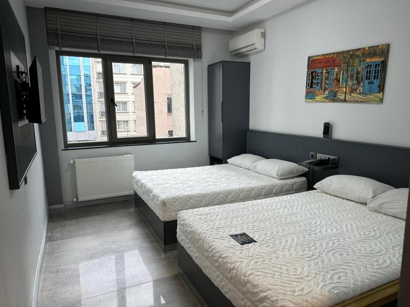 Triple Room image 1