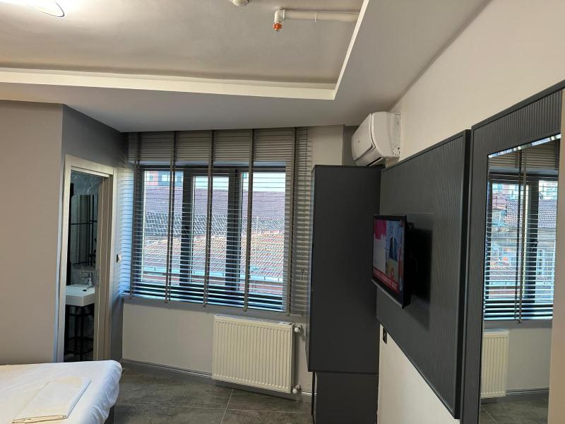 Single Room image 3
