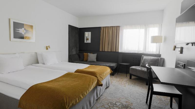 Superior Triple Room image 1