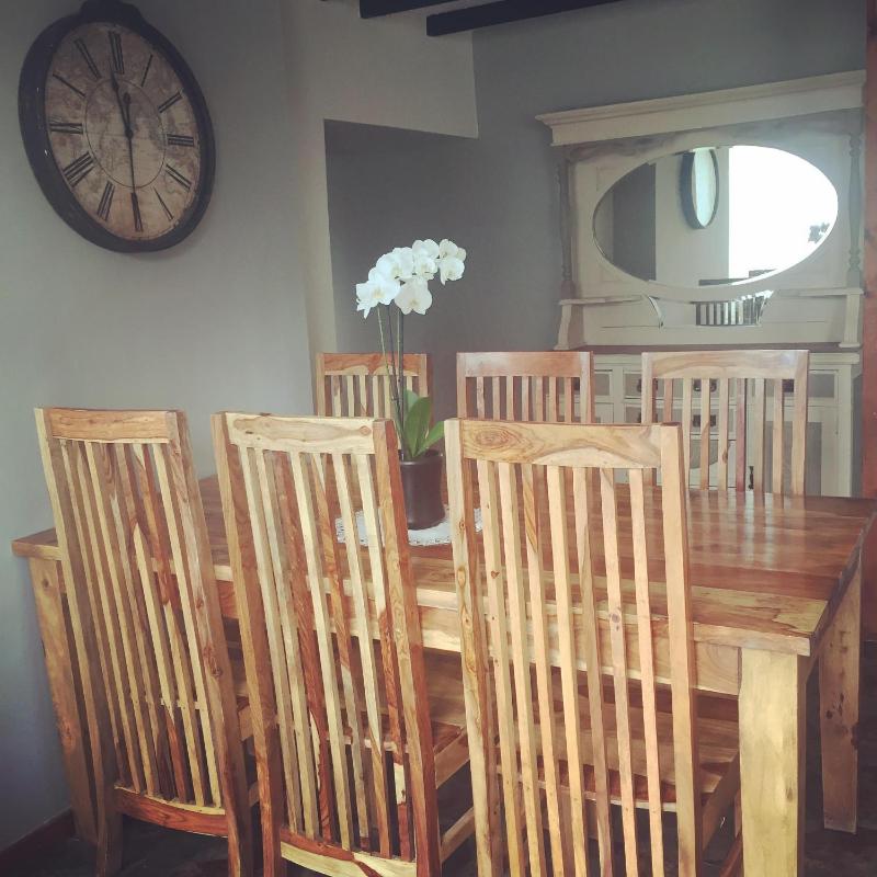 Two-Bedroom House image 4