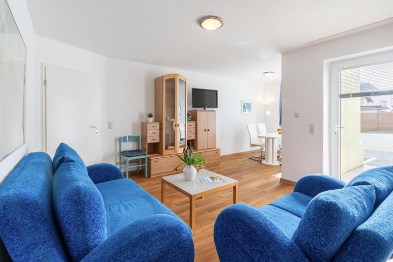 One-Bedroom Apartment image 4