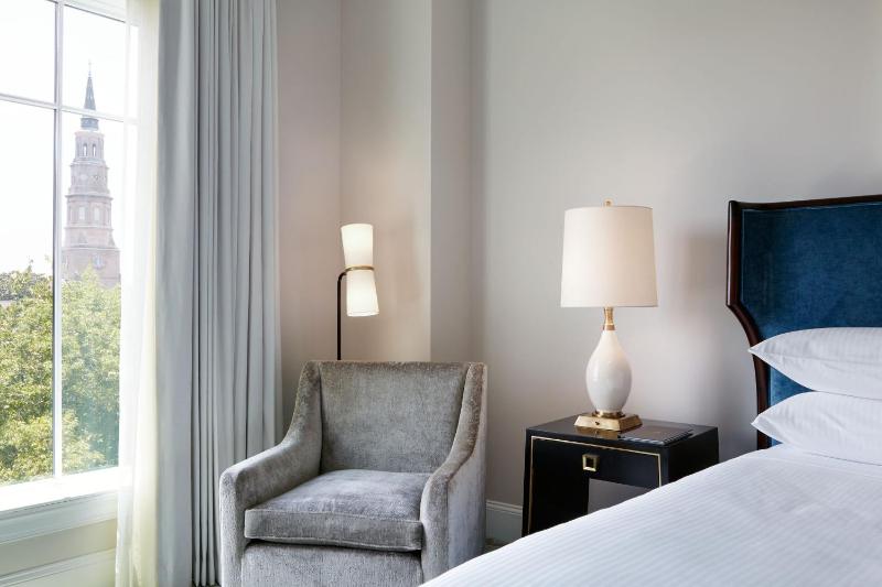 Grand Suite image 2