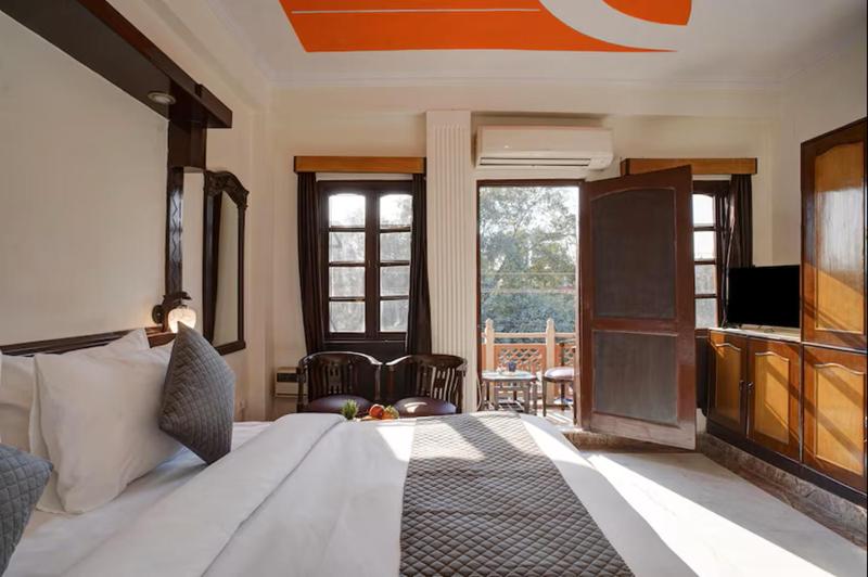 Hotel Prithvi Palace Near RDC & Santosh Hospital - image 8