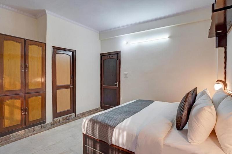 Hotel Prithvi Palace Near RDC & Santosh Hospital - image 15