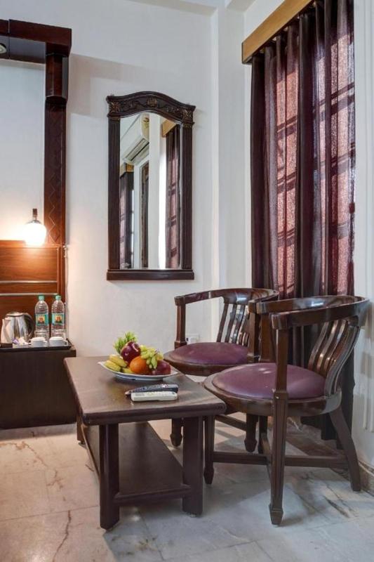 Hotel Prithvi Palace Near RDC & Santosh Hospital - image 4