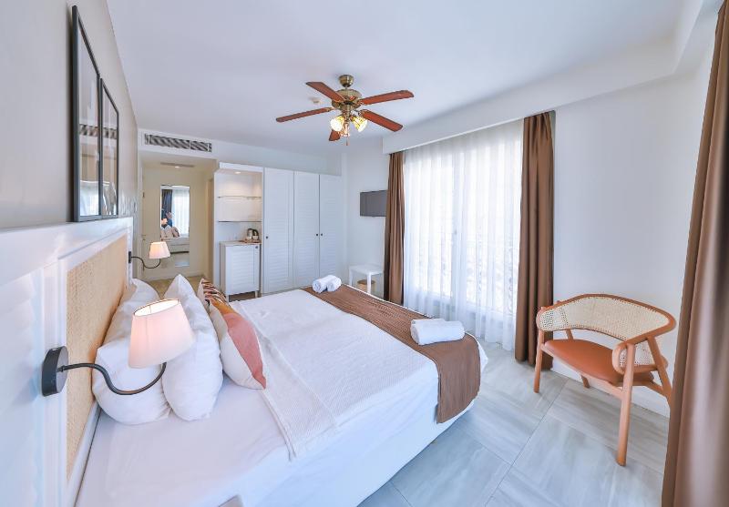 Livia Hotel - image 16