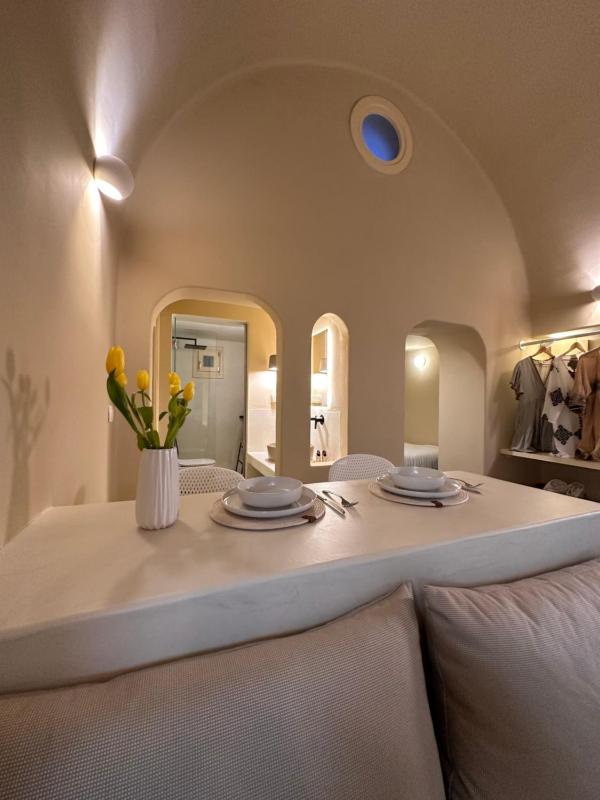 Rockhill Luxury Suite Imerovigli - image 15