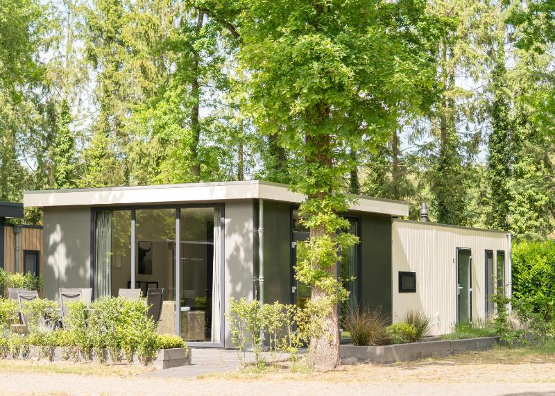 Three-Bedroom House image 1