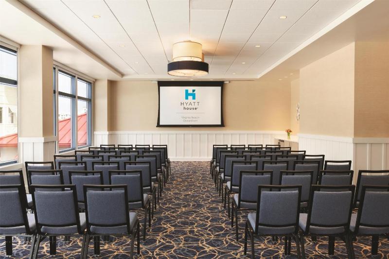 Hyatt House Virginia Beach/Oceanfront - image 4