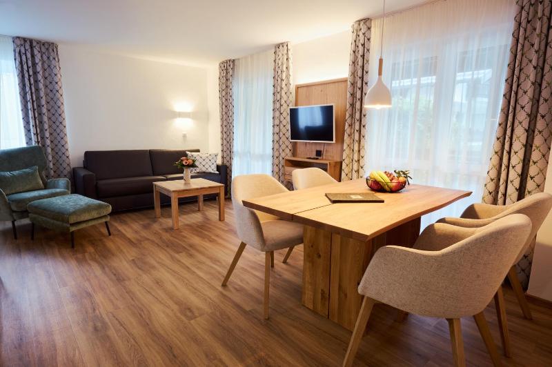 Deluxe One-Bedroom- Apartment with East Balcony or Terrace image 3