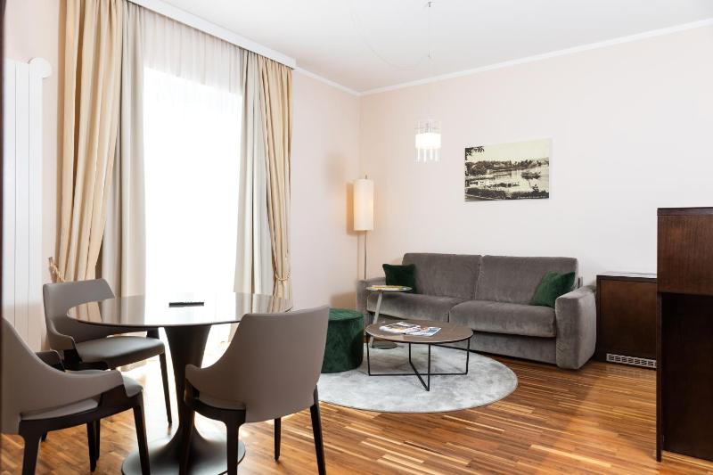 Suite with Balcony image 1