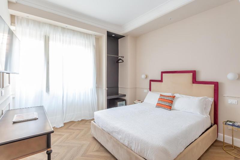 Quadruple Room image 2