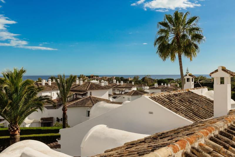 2 storey townhouse with large terrace garden BBQ and close to the beach in Elviria Marbella - image 50