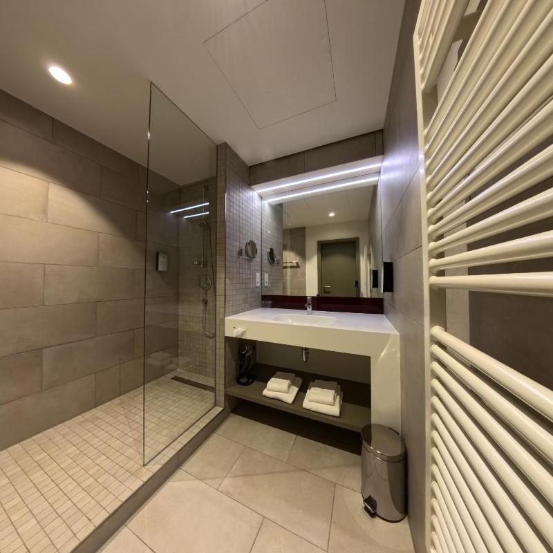 Junior Suite image 2