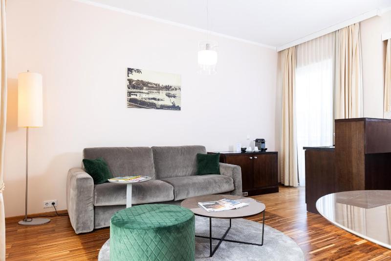 Suite with Balcony image 4