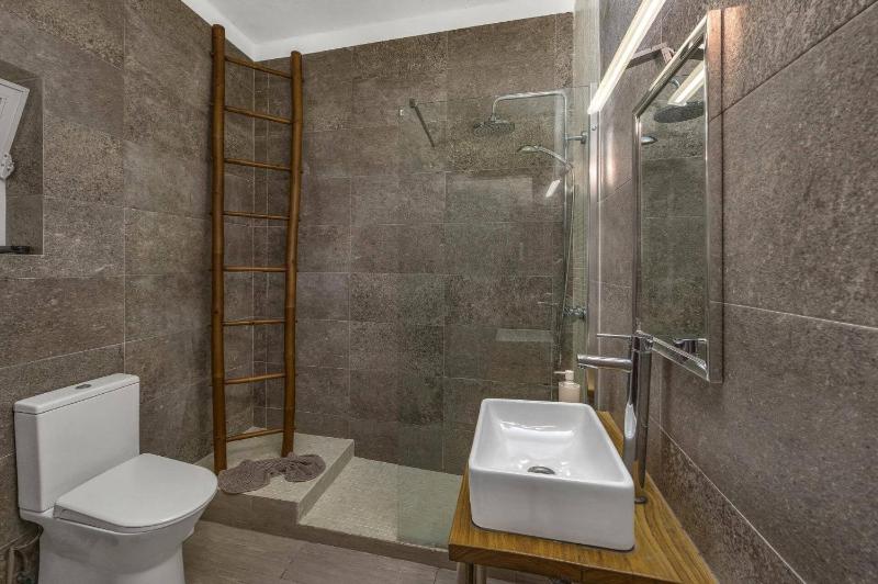 Villa Alfarrobeira by Villa Plus - image 4