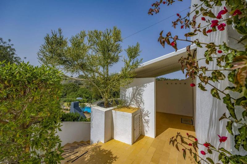 Villa Alfarrobeira by Villa Plus - image 7