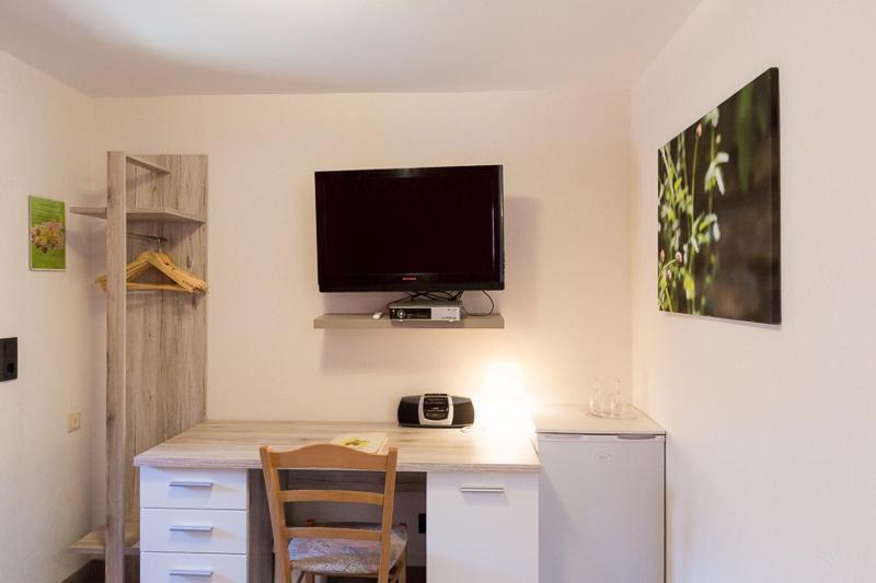 Double Room image 2