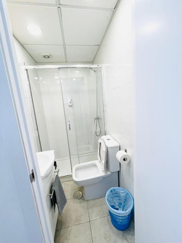 Double Room image 4