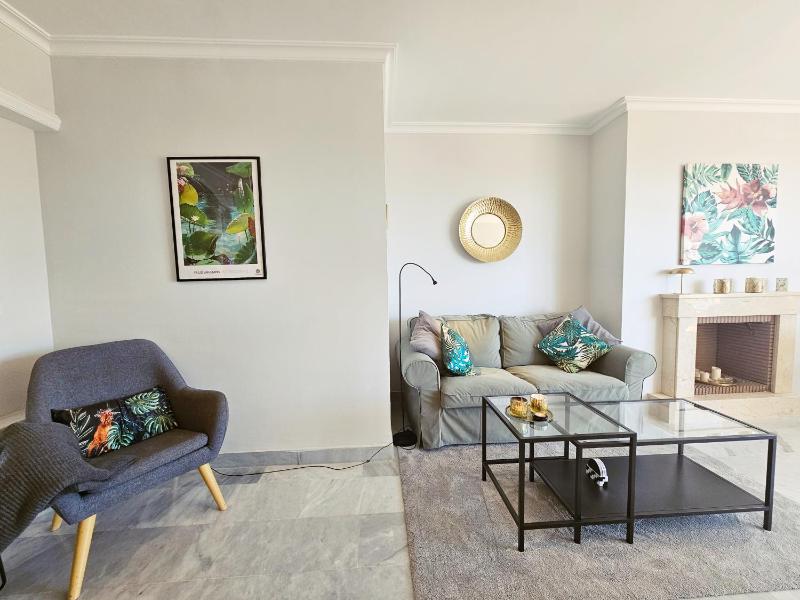 Aloha Banús Sea Views by Lica Homes - image 8