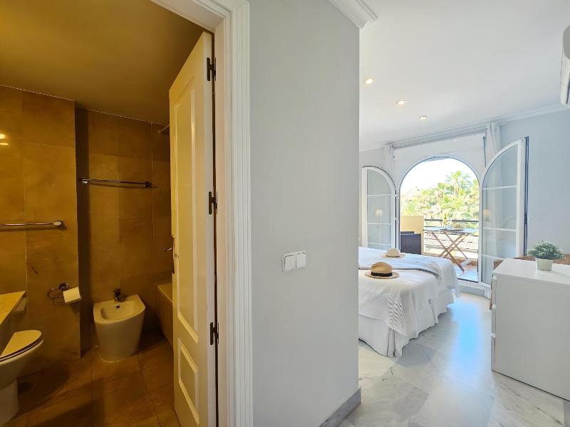 Aloha Banús Sea Views by Lica Homes - image 12