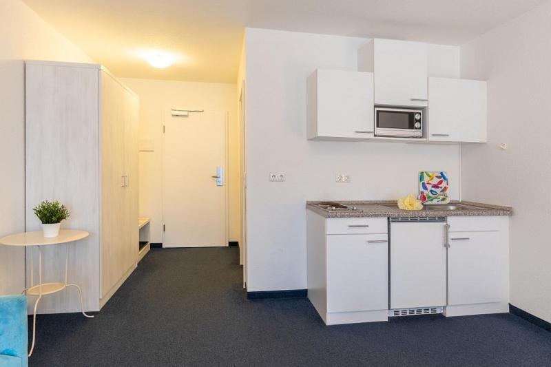 Studio Apartment (2 Adults) image 3
