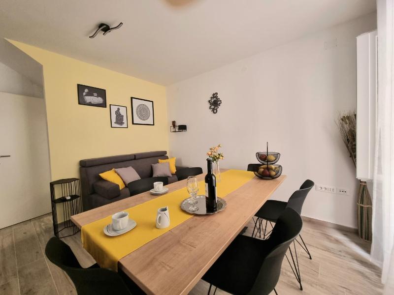 Vacation home Bujas - image 7