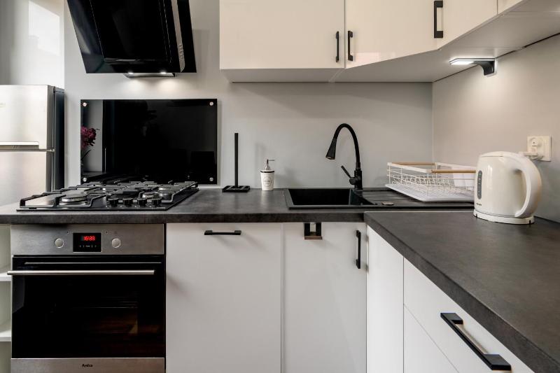RentPlanet - Apartament Świdnicka - image 8