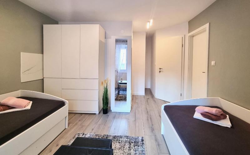 Vacation home Bujas - image 12