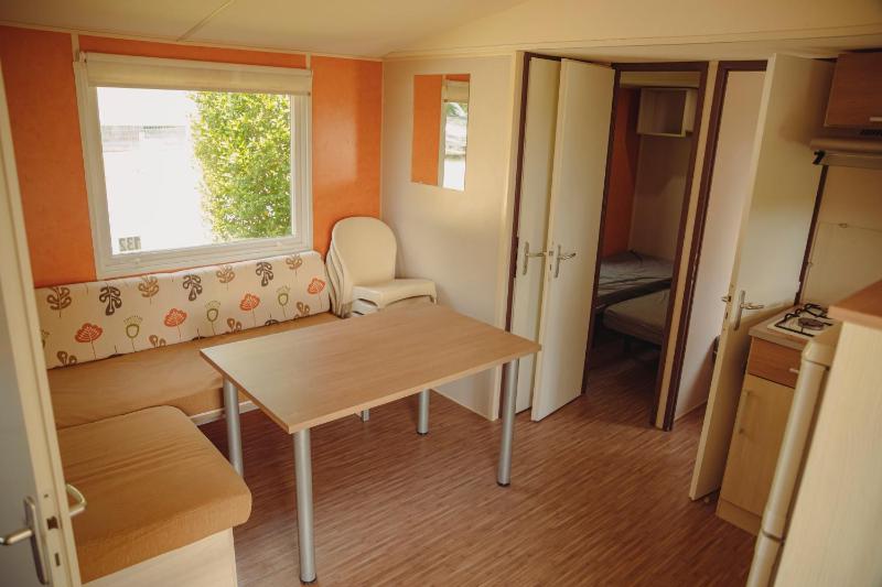 Mobile Home image 4