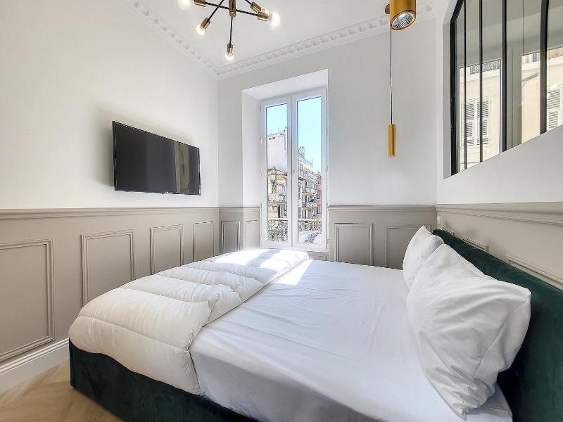 Nestor&Jeeves - EMERAUDE - Central - Modern - image 9