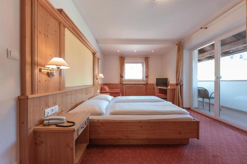 Comfort Double Room with Balcony image 2