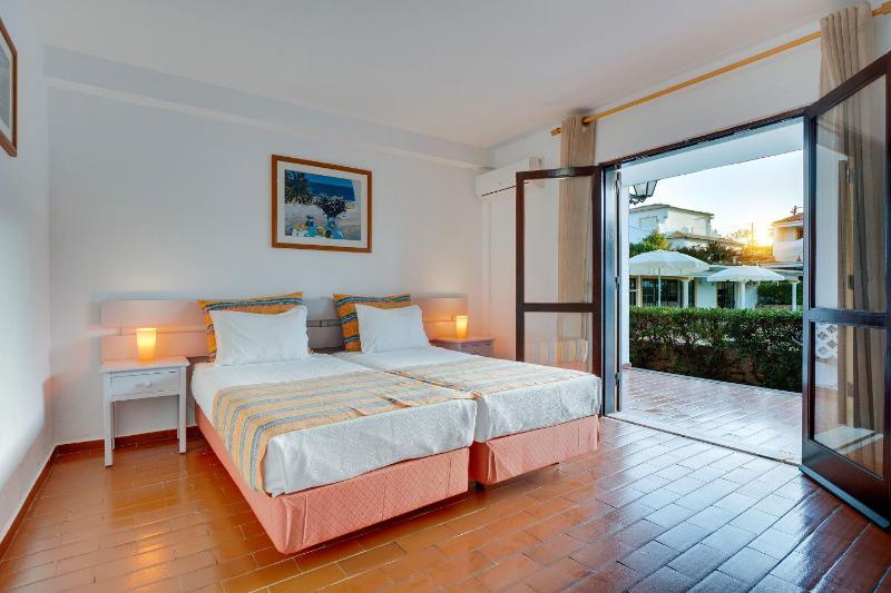 One-Bedroom Apartment (4 Adults) image 1