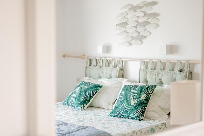 Eos Sea View Apartments - image 12